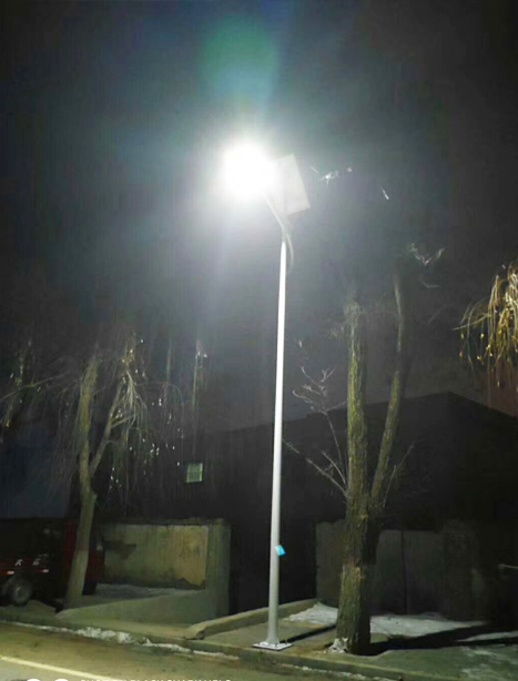 积石山县玛沁太阳能路灯项目