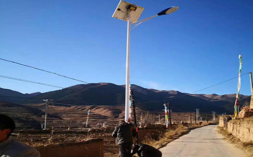 玛沁兰州智慧路灯安装必备设计要素：打造高效智能的城市照明系统