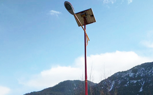 玛沁如何选择高质量的太阳能路灯材料：全方位指南