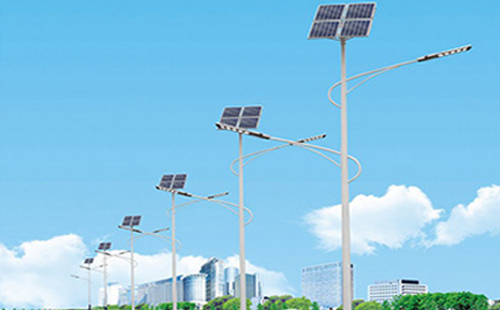 玛沁北方冬季太阳能路灯的保养要点
