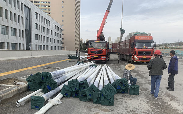 玛沁太阳能路灯灯杆垂直度矫正方法与维护